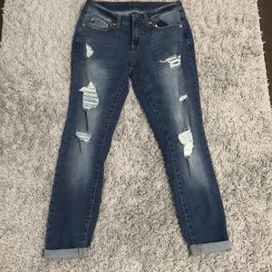 Aeropostale Ankle Jeans ( size 4) never worn